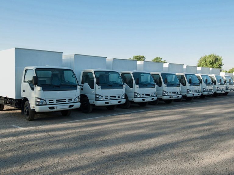 Real-time GPS vehicle tracker in UAE ensuring safe driving and fleet monitoring